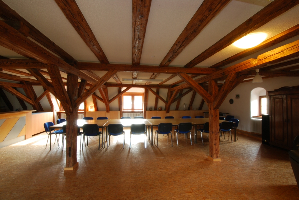 Saal OM 4